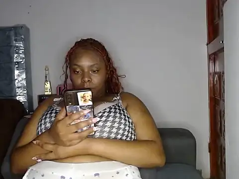 Brenda1923 online show from November 24, 4:36 am