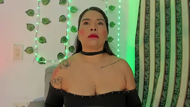 roselyn caprice online show from May 1, 1:09 am