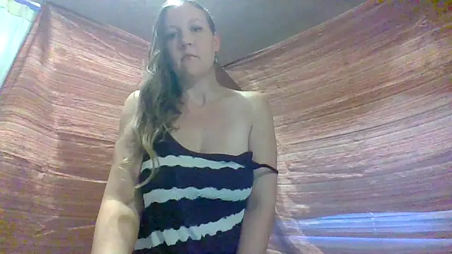 Snapshot of chickandherdick chatting on September 12, 9:11 pm chickandherdick online show from September 12, 9:11 pm