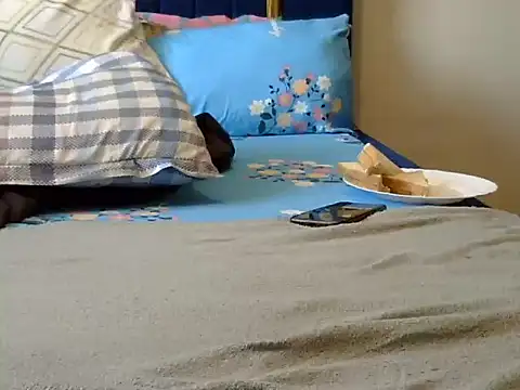 Snapshot of Playroom_queen chatting on September 28, 9:36 am Playroom queen online show from September 28, 9:36 am