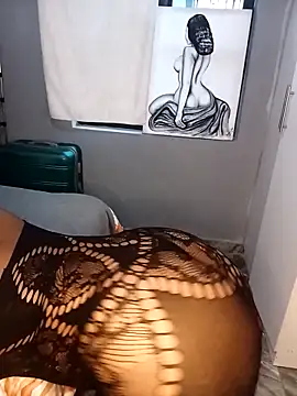 Snapshot of ThickAmy chatting on October 1, 4:12 pm ThickAmy online show from October 1, 4:12 pm