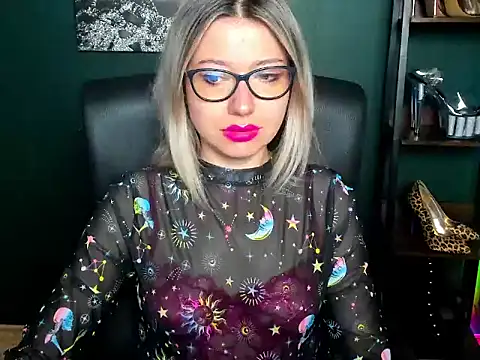 loveHeidi online show from July 29, 4:34 am