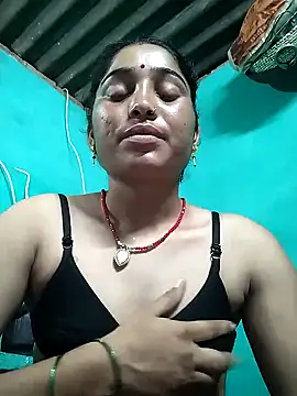 Hot cupal online show from October 4, 8:20 am