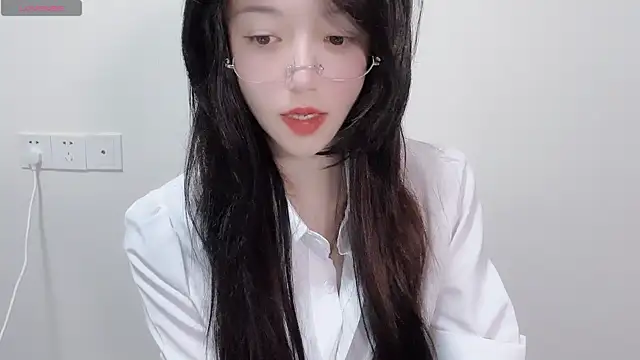 Snapshot of Queen_ww chatting on September 10, 1:11 pm Queen ww online show from September 10, 1:11 pm