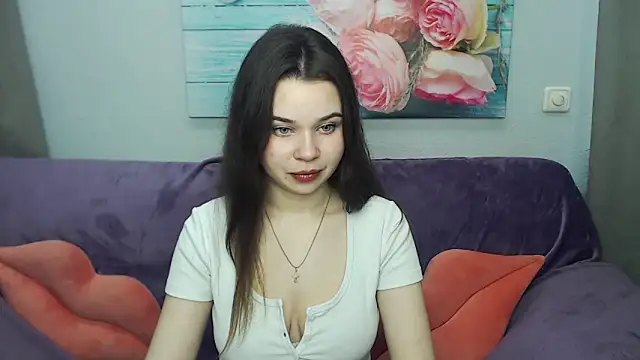 GloriyaDre online show from October 10, 4:39 am