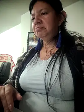 kinky momm online show from October 31, 2:21 pm