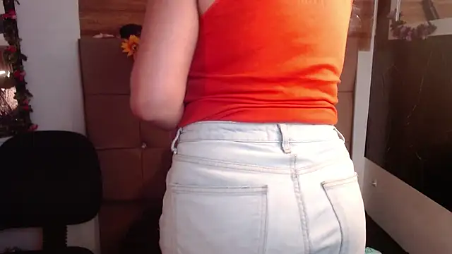 MIA  SPENCER online show from March 12, 9:06 pm