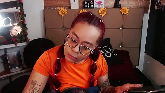 MIA  SPENCER online show from January 15, 7:09 pm