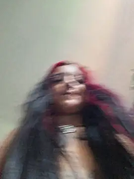 carolinerue online show from June 12, 9:45 pm
