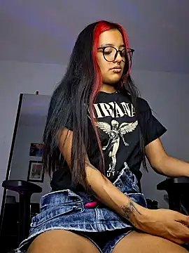 carolinerue online show from July 23, 4:53 am