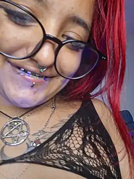 carolinerue online show from July 24, 4:54 am