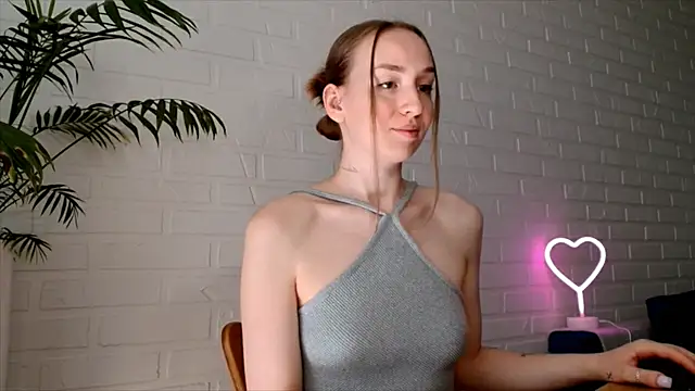 WhitePrincessLuna online show from July 26, 12:02 pm