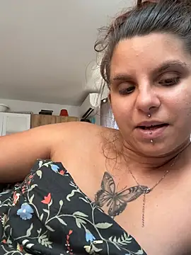 Brutecia2002 online show from July 1, 10:37 am