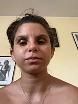 Brutecia2002 online show from June 30, 10:26 am