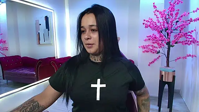 Black roseee online show from November 6, 4:07 am