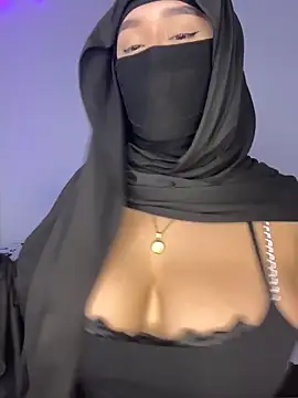 Snapshot of rhizanthella_ chatting on October 18, 7:04 pm rhizanthella online show from October 18, 7:04 pm
