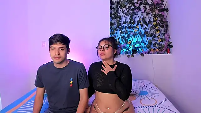 kylietimothee online show from September 12, 5:53 pm