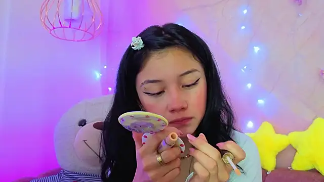 april bennett online show from February 26, 1:10 pm