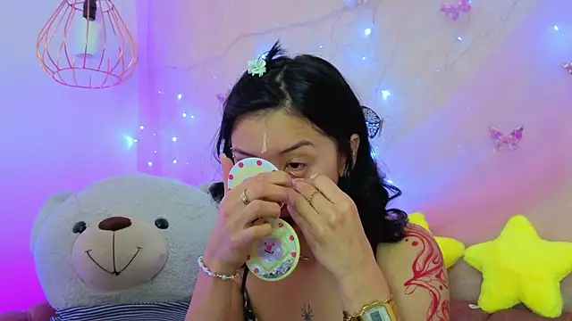 april bennett online show from February 13, 1:24 pm