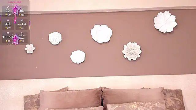 VictoriaShelby online show from January 16, 11:50 am