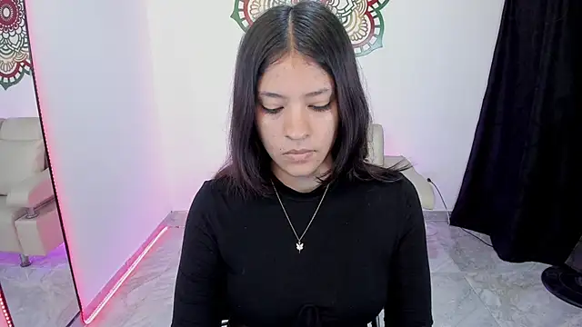 Candy fox 19 online show from June 23, 3:32 pm