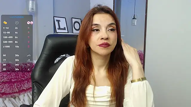 KendallWood  online show from April 29, 9:20 pm