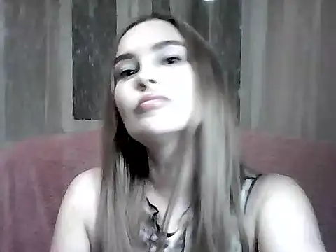 Zeriellee online show from May 14, 7:52 pm
