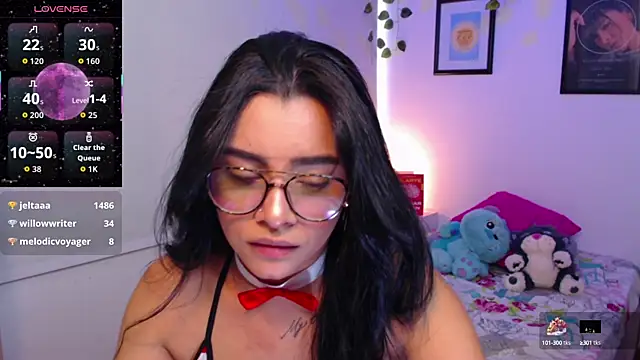 Snapshot of MarilynWhite_ chatting on October 16, 10:23 pm MarilynWhite online show from October 16, 10:23 pm