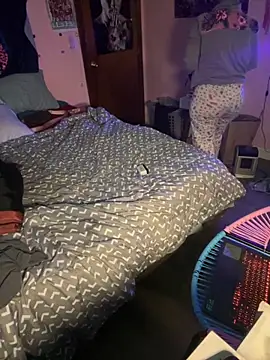 shortywidaphatty online show from October 30, 2:51 pm