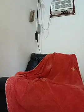 girlpee online show from August 6, 12:12 pm
