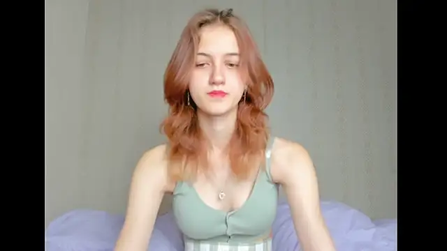 dreamy pollyyy online show from October 1, 3:33 am