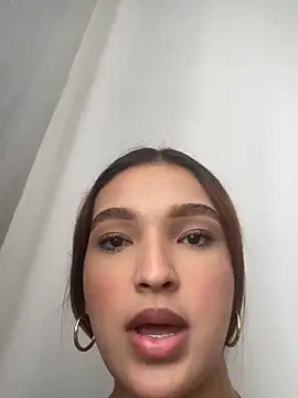 Snapshot of elsa_koch chatting on September 16, 2:58 pm elsa koch online show from September 16, 2:58 pm