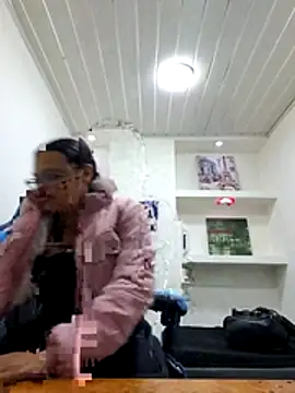 susan mooree online show from January 7, 8:01 pm