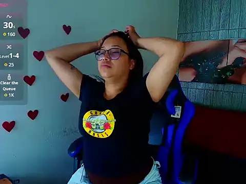 susan mooree online show from February 16, 8:30 pm