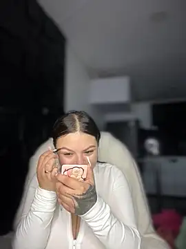 Megaan  More online show from October 22, 3:11 am