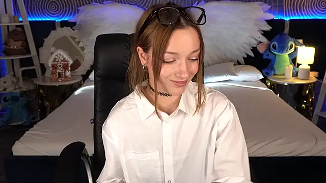 FoxyMayy online show from December 3, 3:36 pm