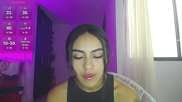 Leslie Bussh  online show from May 27, 2:47 pm