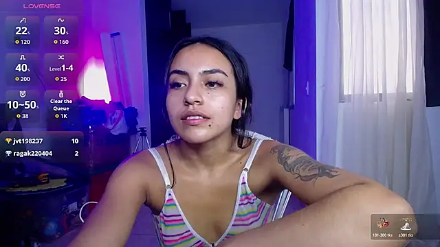 Leslie Bussh  online show from August 7, 1:40 pm