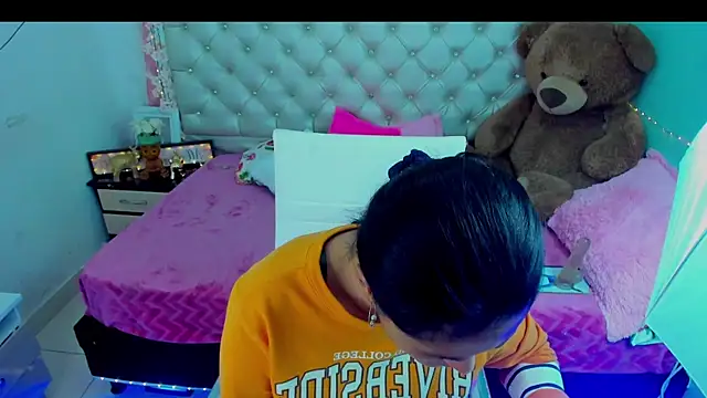 ZARAY 1118 online show from September 17, 11:36 pm