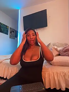 lilith storm online show from December 4, 9:59 pm