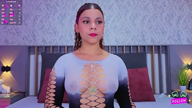 Miranda Blair online show from November 3, 10:58 pm