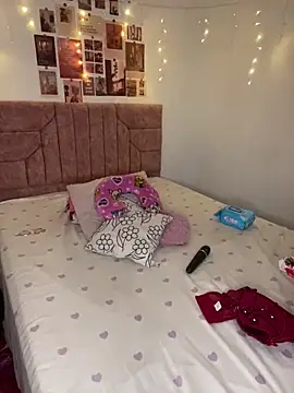 Anabelle 00  online show from February 17, 3:17 am