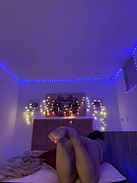 Anabelle 00  online show from July 17, 4:06 am