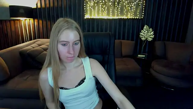 Alina Blonde online show from July 14, 10:32 am