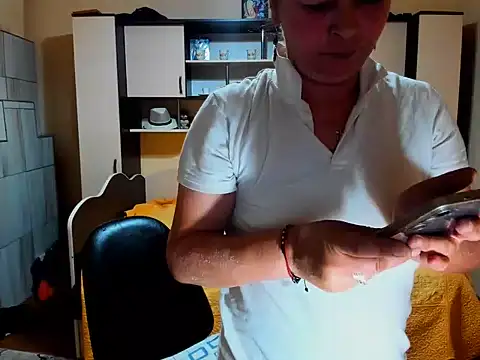 Soffy Skye online show from June 23, 4:32 am
