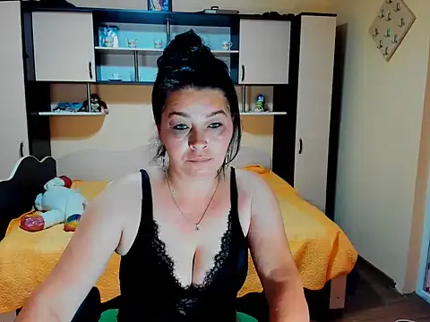 Soffy Skye online show from June 18, 6:59 am