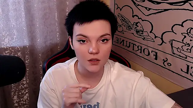 KrisNeal online show from May 3, 12:08 pm