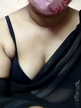 Snapshot of preethi-lovely chatting on September 20, 6:34 am preethi-lovely online show from September 20, 6:34 am