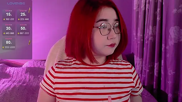 Snapshot of Sexy_Peachy chatting on October 20, 7:44 am Sexy Peachy online show from October 20, 7:44 am