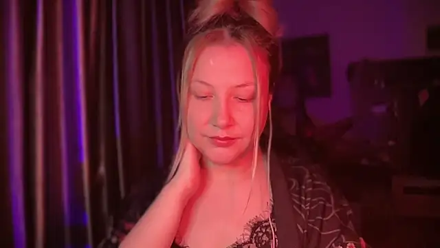 BikiHellena online show from June 8, 1:28 am